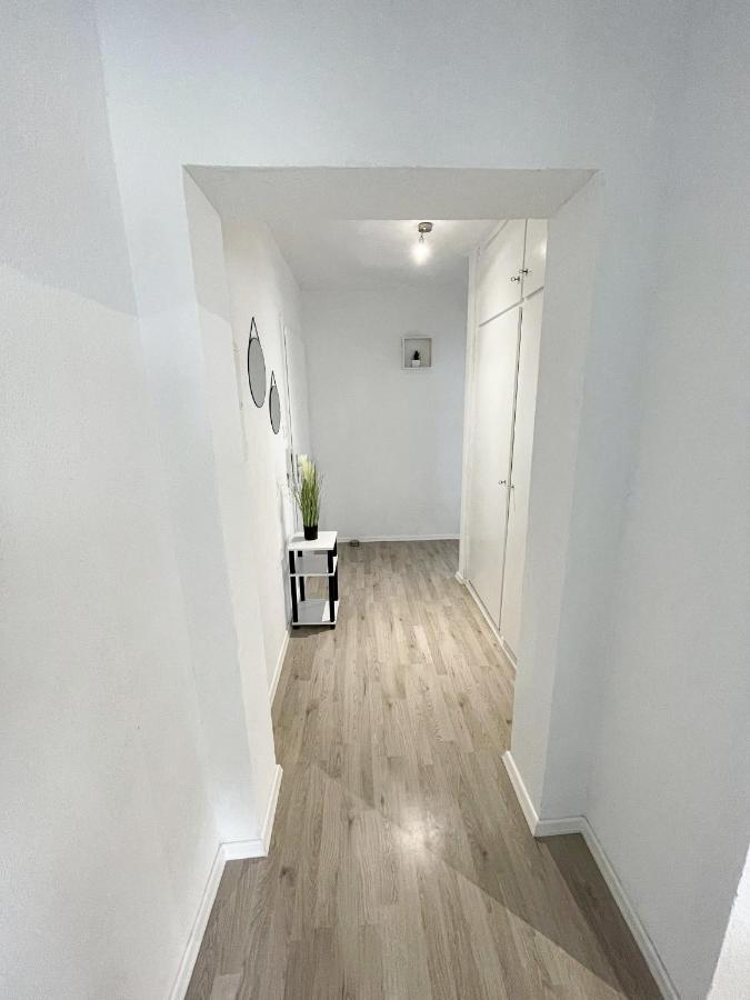 Perfekte 1,5 Wohnung Zentral In Leonberg Gegenueber Einkaufzentrum 外观 照片