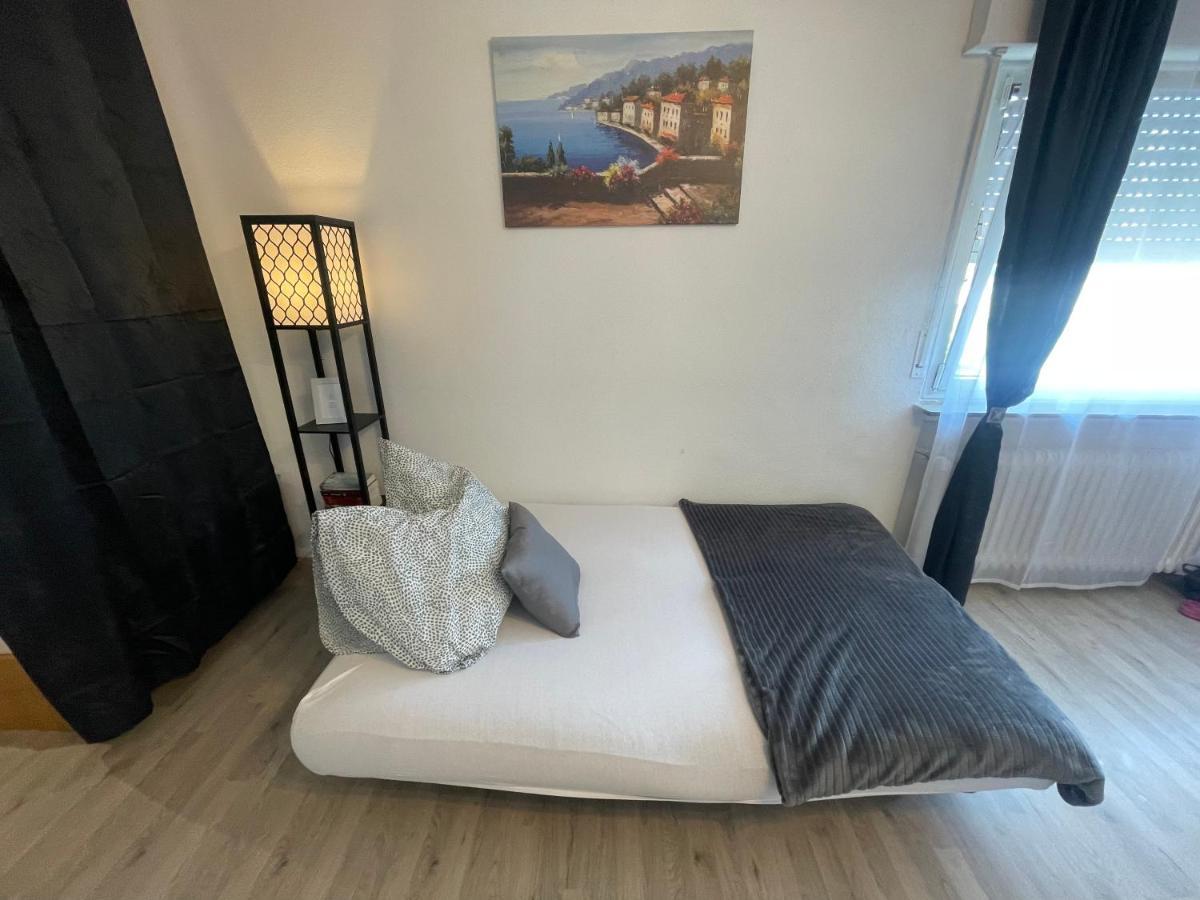Perfekte 1,5 Wohnung Zentral In Leonberg Gegenueber Einkaufzentrum 外观 照片